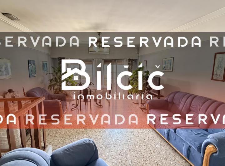 Casa · 296m² · 8 Ambientes · 5 Cocheras