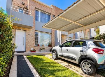 PH · 73m² · 3 Ambientes · 1 Cochera · PH en Capital