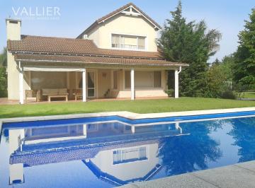 Casa · 193m² · 6 Ambientes · 1 Cochera · Casa en Venta en Villa Olivos, Garin, Escobar
