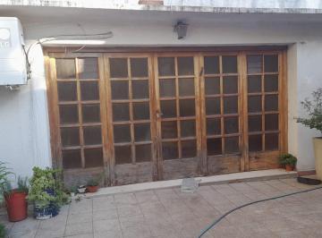 Casa de 10 ambientes, Lomas de Zamora · Casa, Casa Interna y Consultorios