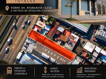 Bodega-Galpón · 1299m² · 14 Ambientes · 4 Cocheras · Oportunidad Venta Galpon / Deposito Comercial de 1299 m² - m² Adicionales a Construir - Financia