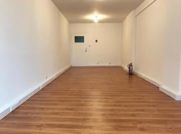 Oficina comercial de 1 ambiente, Balvanera · Oficina en Venta 30 m² Refaccionada y con Renta - Dueño Directo