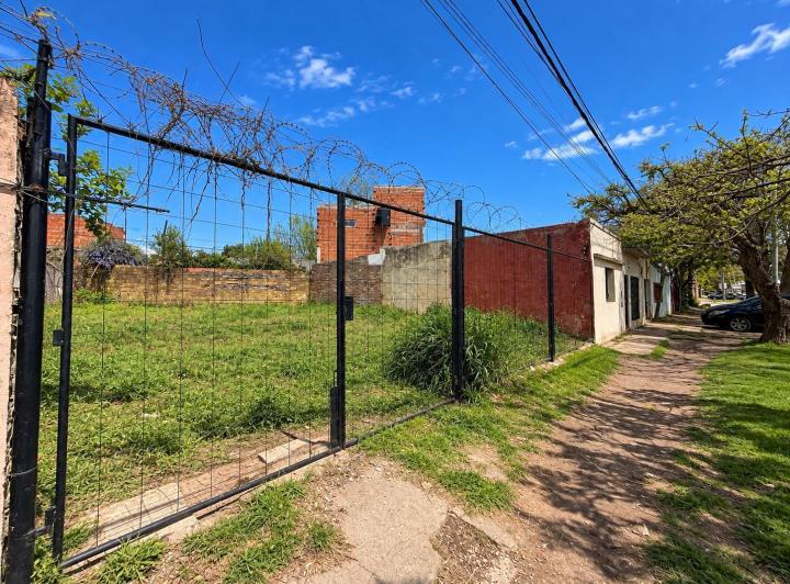 Terreno · 154m²