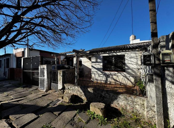 Casa · 100m² · 5 Ambientes · 1 Cochera