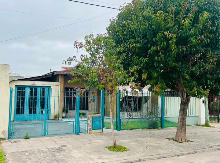 Casa · 145m² · 4 Ambientes · 1 Cochera