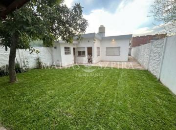 Casa · 288m² · 3 Ambientes · Alquiler Casa 3 Ambientes con Jardin