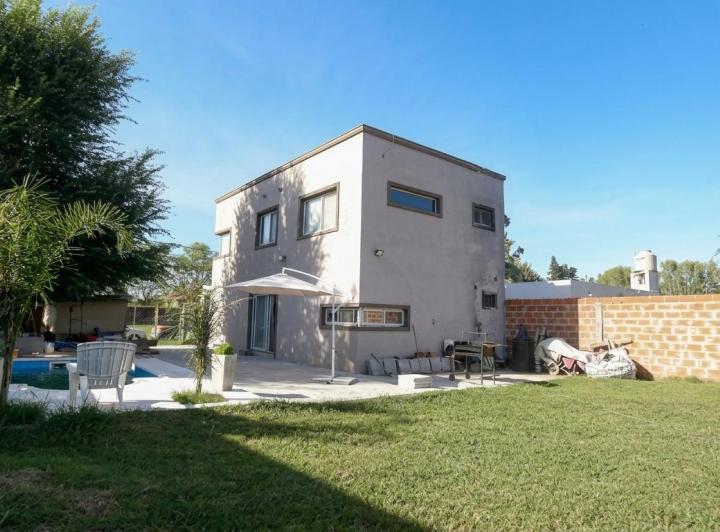 Casa · 120m² · 5 Ambientes · 1 Cochera