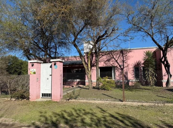 Casa · 250m² · 2 Ambientes · 1 Cochera