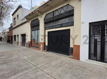 Local comercial · 49m² · 2 Ambientes · 1 Cochera · Local Comercial en Flores — a m de Av Eva Perón