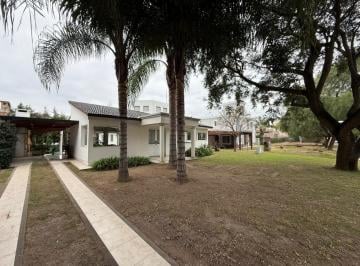 Foto · Venta, Casa 4 Dorm. en San Isidro, Villa Allende