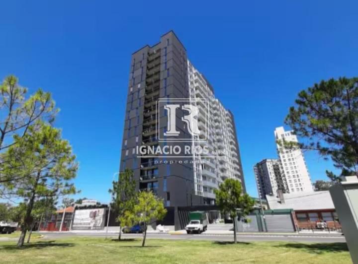 Departamento · 90m² · 4 Ambientes · 1 Cochera