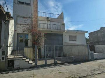 PH en Alquiler de 5 ambientes La Tablada · Alquiler P. H. 4 Ambientes, Tablada