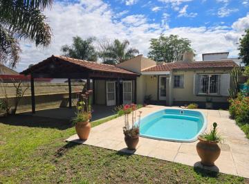 Casa de 6 ambientes, Villa Carlos Paz · Venta: Casa en PH - 3 Dorm. - Pileta, Patio y Cochera - Malvinas - Carlos Paz