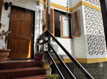 Departamento · 62m² · 3 Ambientes · 3 Amb. Proximo Al Río y Estación Vte. López