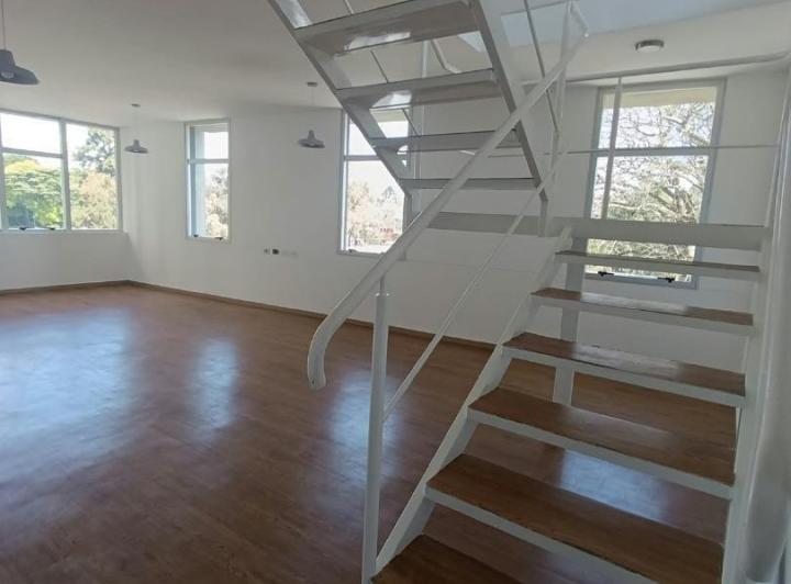 Oficina comercial · 179m² · 2 Ambientes · 1 Cochera