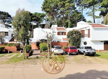 PH · 32m² · 4 Ambientes · 1 Cochera · Venta PH Pinamar Dúplex 4 Ambientes Gas Natural Oportunidad