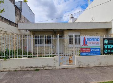 Casa · 154m² · 3 Ambientes · 3 Cocheras · Casa en Ramos Mejia