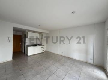 Departamento · 32m² · 1 Ambiente · Monoambiente en Alquiler – Av San Martín 2140 - Apto Profesional