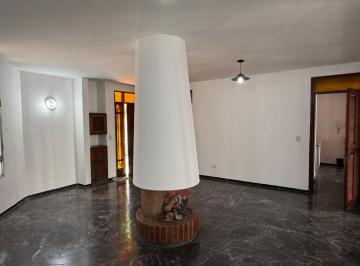 Oficina comercial de 5 ambientes, Godoy Cruz · Alquilamos Oficina en Bombal