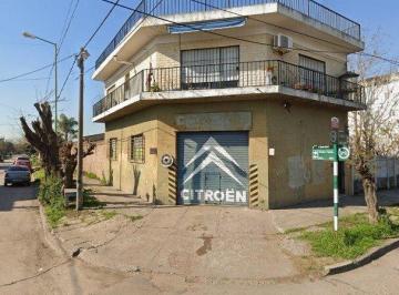Casa · 220m² · 3 Ambientes · Departamento + Local en Venta en Libertad, Merlo, G. B. a. Zona Oeste