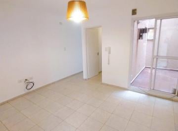 Departamento · 50m² · 3 Ambientes · Se Alquila Dpto con Patio en Alto Alberdi con Patio