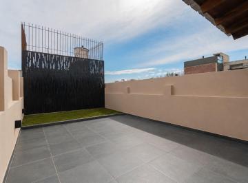 PH · 92m² · 3 Ambientes · PH en Venta en Caballito, 3 Ambientes Refaccionado