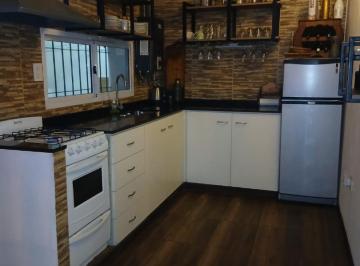 Casa · 200m² · 3 Ambientes · 1 Cochera · Venta Casa Mas Salon de Usos Multiples en Parque Casado