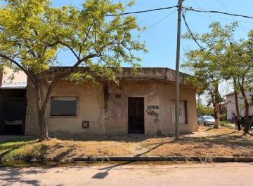Casa · 100m² · 3 Ambientes · Venta Casa 3amb Esquina Quilmes