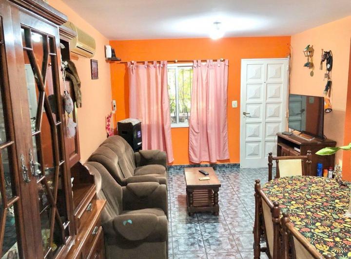 Casa · 65m² · 3 Ambientes · 5 Cocheras