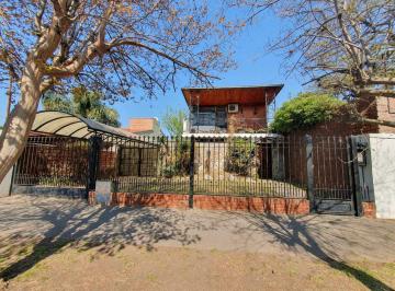 Casa · 125m² · 4 Ambientes · 1 Cochera · Excelente Casa Residencial Burzaco