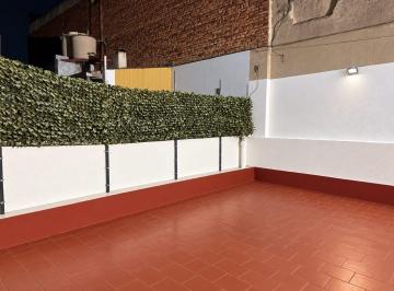 PH de 3 ambientes, Flores · Alquiler – 3 Ambientes con Posibilidad de 4 – Flores