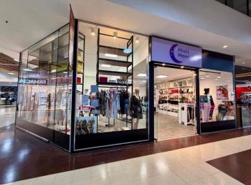 Fondo de comercio · 69m² · Venta Fondo de Comercio Lencereia - Paseo Libertad