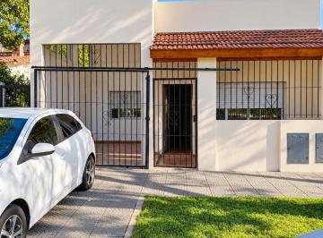 Casa · 85m² · 4 Ambientes · 1 Cochera · Venta Casa 4 Ambientes San Antonio de Padua/ Garage Patio Financiación 35%