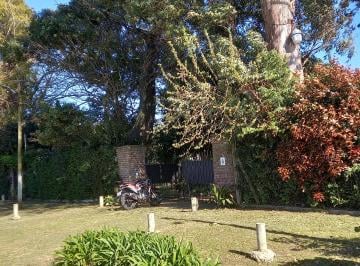 Quinta vacacional de 5 ambientes, Florencio Varela · Casa Quinta con Pileta 8x4 Galpón y Departamento