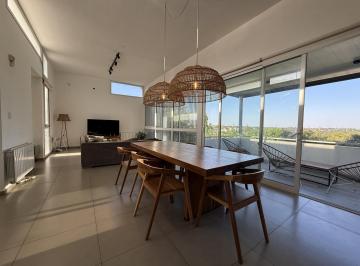 Casa · 220m² · 5 Ambientes · 3 Cocheras · Casa en Venta en Terrazas de Villa Allende | 3 Dorm. y Pileta