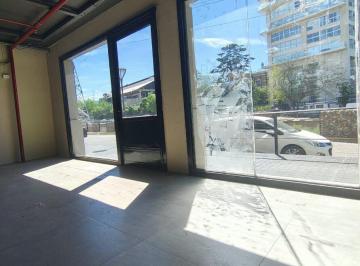 Local comercial · 134m² · 2 Ambientes · Local en Alquiler