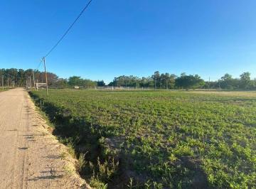 Terreno · 300m² · Terreno en Venta - 300 m² - Latitud 34, Los Hornos, La Plata