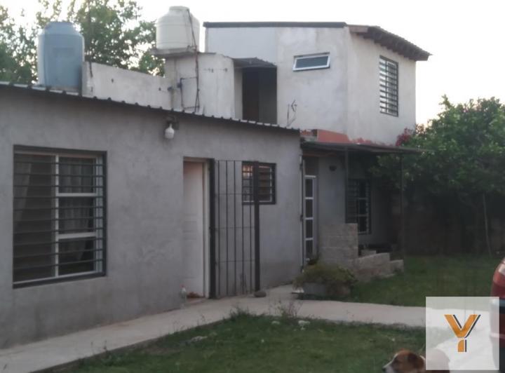Casa · 80m² · 3 Ambientes · 2 Cocheras