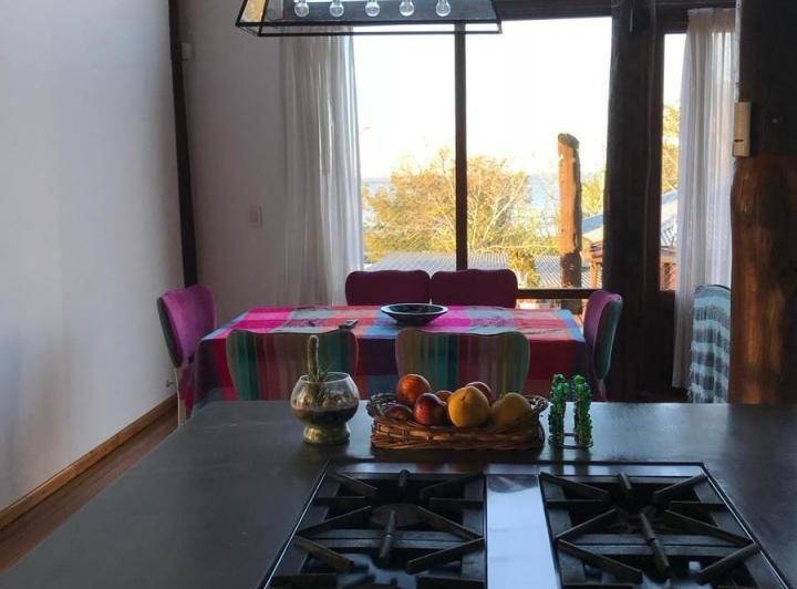 Casa · 140m² · 4 Ambientes · 2 Cocheras