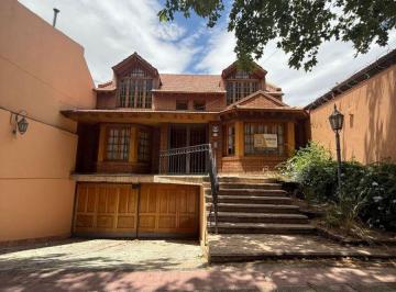 Casa de 4 ambientes, Ciudad de Mendoza · Venta Casa Sobre Calle Paraná, en Una de Las Zonas Más Buscadas de La Ciudad de Mendoza