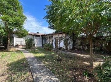Casa · 70m² · 2 Ambientes · 1 Cochera · Casa en Venta en Ingeniero Allan