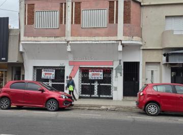 Local comercial · 75m² · Venta de Local en Calle Gualeguaychu 780.