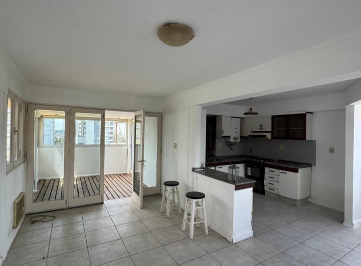Departamento · 80m² · 7 Ambientes