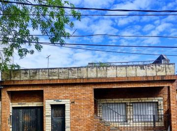 Casa · 172m² · 7 Ambientes · 1 Cochera · Venta de 2 Casas Munro Oportunidad de Inversión!