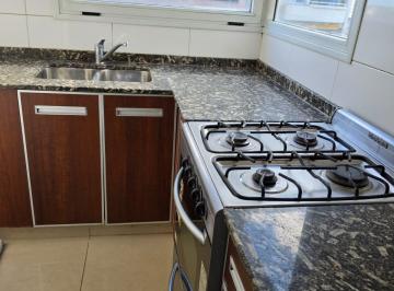 Departamento de 2 ambientes, Lomas de Zamora · Dueño Directo - Sin Comision Inmobiliaria - Depto. 2 Amb. con Pileta y Sum