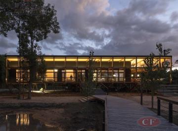 Casa · 600000ha · 6 Ambientes · Casa Biguá - Refugio Sustentable de Lujo en El Delta | 60 Ha Sobre El Paraná Miní | Casa Passivhaus