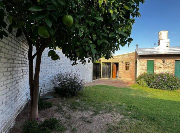Casa · 85m² · 4 Ambientes · 1 Cochera