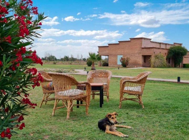 Quinta vacacional · 1100m² · 3 Dormitorios · 2 Cocheras