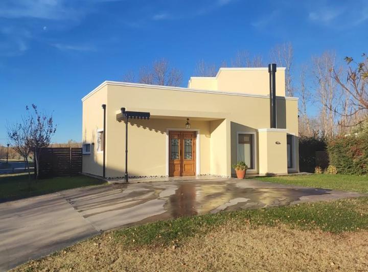 Casa · 270m² · 7 Ambientes