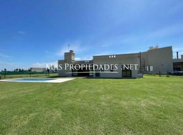 Casa de 4 ambientes, Esteban Echeverría · Casa en Alquiler Temporario Canning Cruz del Sur